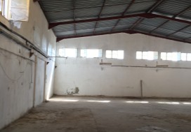 A L LOCAL COMMERCIAL 500/1000 M2 TU SUD