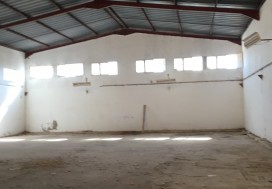 A L LOCAL COMMERCIAL 500/1000 M2 TU SUD
