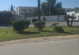 A LOUER RESIDENCE DE LUXE 2732 M2 MUTU