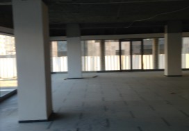A VENDRE MAGASIN CENTR URBAIN 280 M2
