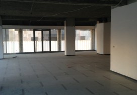 A VENDRE MAGASIN CENTR URBAIN 280 M2