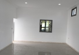 A LOUER LOCAL INDUSTR 1600 M2 TU  SUD
