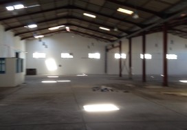 A LOUER LOCAL INDUSTR 2700 M2 SLIMEN