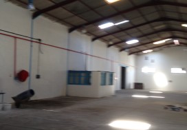 A LOUER LOCAL INDUSTR 2700 M2 SLIMEN