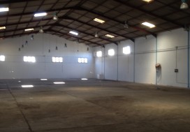 A LOUER LOCAL INDUSTR 2700 M2 SLIMEN