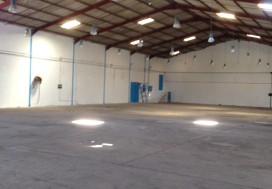 A LOUER LOCAL INDUSTR 2700 M2 SLIMEN