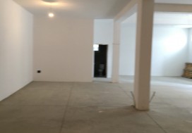 A LOUER DEPOT 153 M2 RDC RADES