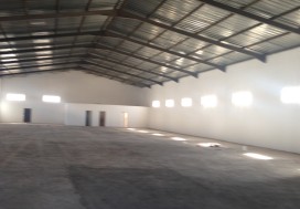 A VENDRE A J OUTS LOCAL 1100 M2 CHARP