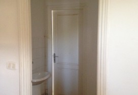 A VENDRE A J OUTS LOCAL 1100 M2 CHARP