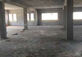 A LOUER IMM ECOLE 1700M2 LAC DE TUNIS