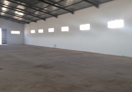 A VENDRE A J OUTS LOCAL 1100 M2 CHARP
