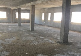 A LOUER IMM ECOLE 1700M2 LAC DE TUNIS