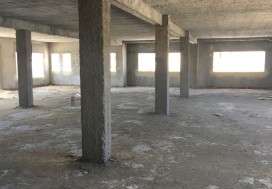 A LOUER IMM ECOLE 1700M2 LAC DE TUNIS