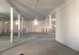 A LOUER LOCAL 1000 M2 AGBA