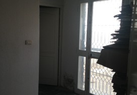 A LOUER LOCAL 1000 M2 AGBA