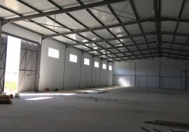 A LOUER DEPOT NEUF 1420 M2 TU OUEST