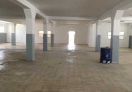 A LOUER LOCAL 1300 M2 2 NIV MNIHLA