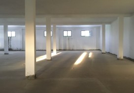 A LOUER LOCAL 1700 M2 2 NIV TUN SUD