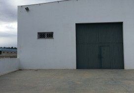 A VENDRE LOCAL 660/3000 M2 TUN OUEST