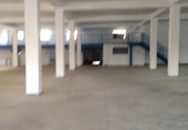 A VENDRE LOCAL INDUST 3000 M2 UTIQUE