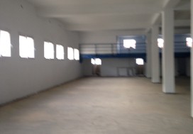A VENDRE LOCAL INDUST 3000 M2 UTIQUE