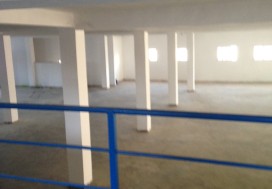 A VENDRE LOCAL INDUST 3000 M2 UTIQUE