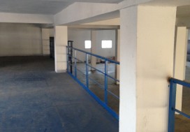 A VENDRE LOCAL INDUST 3000 M2 UTIQUE
