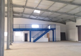 A VENDRE LOCAL INDUST 3000 M2 UTIQUE