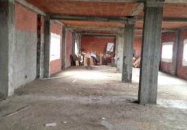 A VENDRE LOCAL 4300 M2 BATI 1000M T NORD