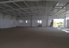 A LOUER LOCAL IND 2 NIV 1700 M2 TUN SUD