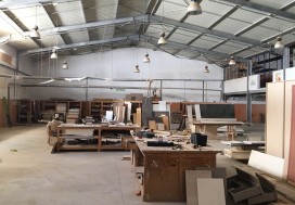 A LOUER LOCAL 1400/2750 M2 JEBEL OUST