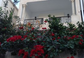 A VENDRE VILLA 400 M2 JARDIN MENZAH 3
