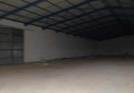 A LOUER LOCAL 6000 M2 ZON AV FISC