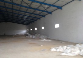 A LOUER LOCAL 6000 M2 ZON AV FISC