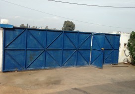 A LOUER LOCAL 1000 M2 CHARP FOUCHANA