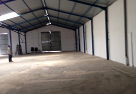 A LOUER LOCAL 1000 M2 CHARP FOUCHANA