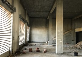 A LOUER SH ROOM 750 M2 TU OEUST