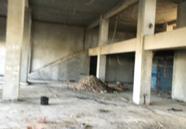 A LOUER SH ROOM 750 M2 TU OEUST