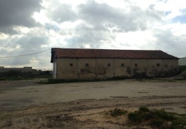 A LOUER LOCAL INDUSTR 2100 M2 TUN SUD