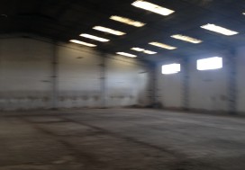 A LOUER LOCAL INDUSTR 2100 M2 TUN SUD
