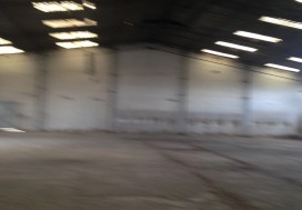 A LOUER LOCAL INDUSTR 2100 M2 TUN SUD