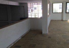 A VENDRE LOCAL 3 NIV 700 M2 TU SUD
