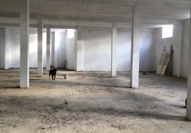 A LOUER LOCAL DALLE 700 M2 TUNIS SUD