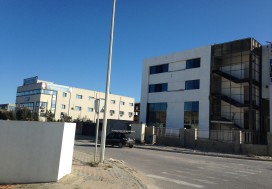 A LOUER IMMEBLE  BUREAUTIQUE 2000 M2 LAC