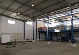 A VENDRE LOCAL INDUSTR 1400 M2 TUNIS SUD