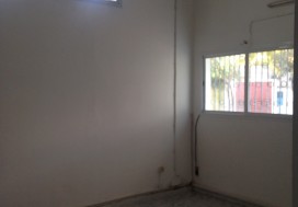 A LOUER DEPOT 500/870 M2 CHARGUIA