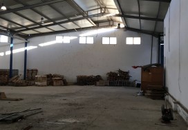 A VENDRE LOCAL INDUSTR 1400 M2 TUNIS SUD
