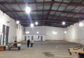 A LOUER 2 LOCAUX 1820 M2 TUN OUEST