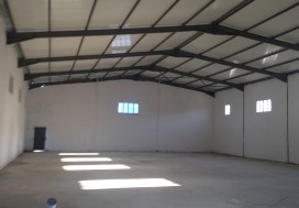 A LOUER LOCAL INDUSTR 700 M TUN SUD