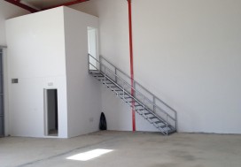 A LOUER DEPOT NEUF HS TUNIS OUEST 2000 M